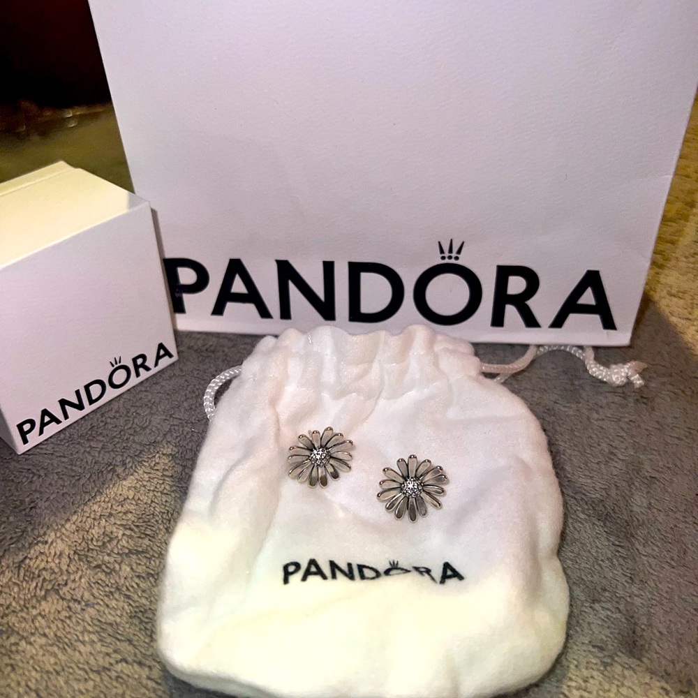 Pandora Daisy Earrings